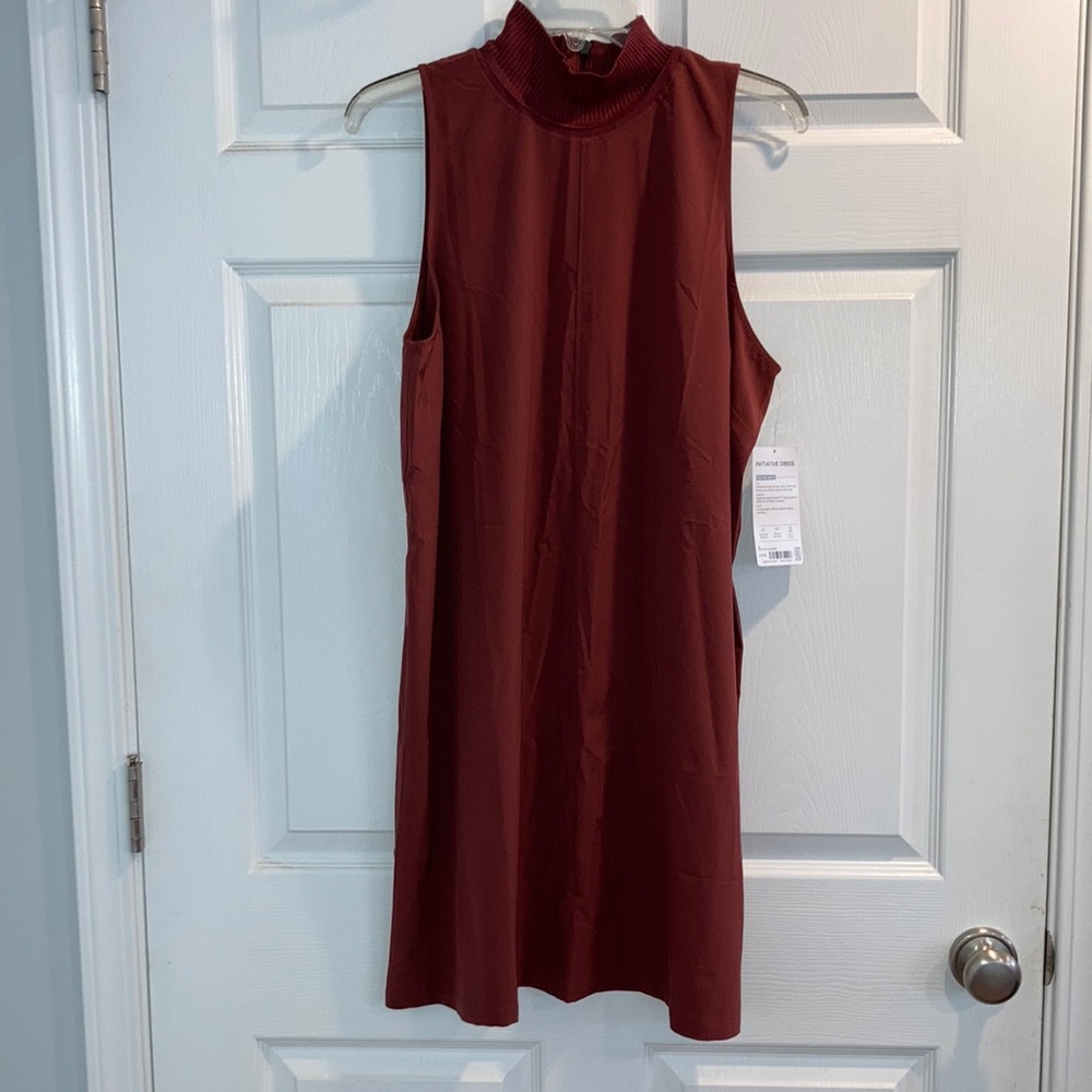 Athleta Initiative Dress - Picture 5 of 9